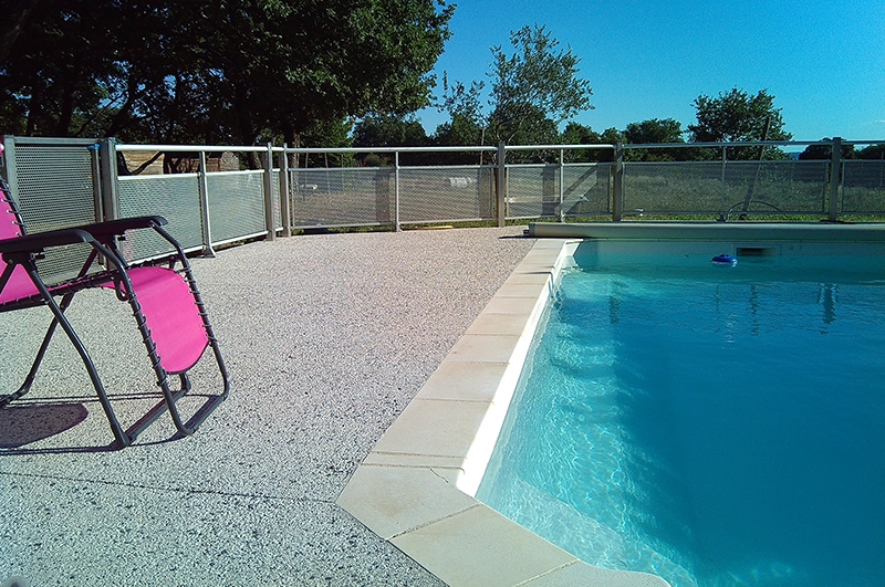 Dulac paysagiste création de terrasse, allée, escalier en béton désactivé à Saint genis laval Rhône