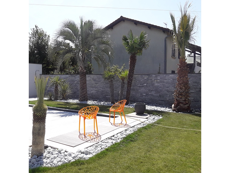 Dulac paysagiste création et entretien de massif fleuries à Soucieu-en-Jarrest Rhône