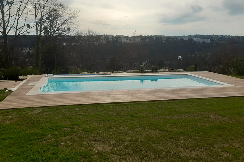 Aménagement et création de terrasse pour piscine autour de Saint genis laval